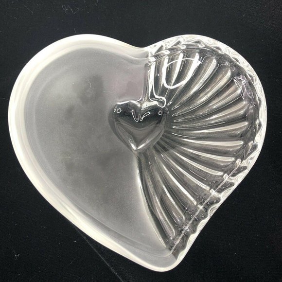 Mikasa Allure Satin Heart Box With Lid Cover Bowl Dish Frosted Crystal Germany - Picture 5 of 6